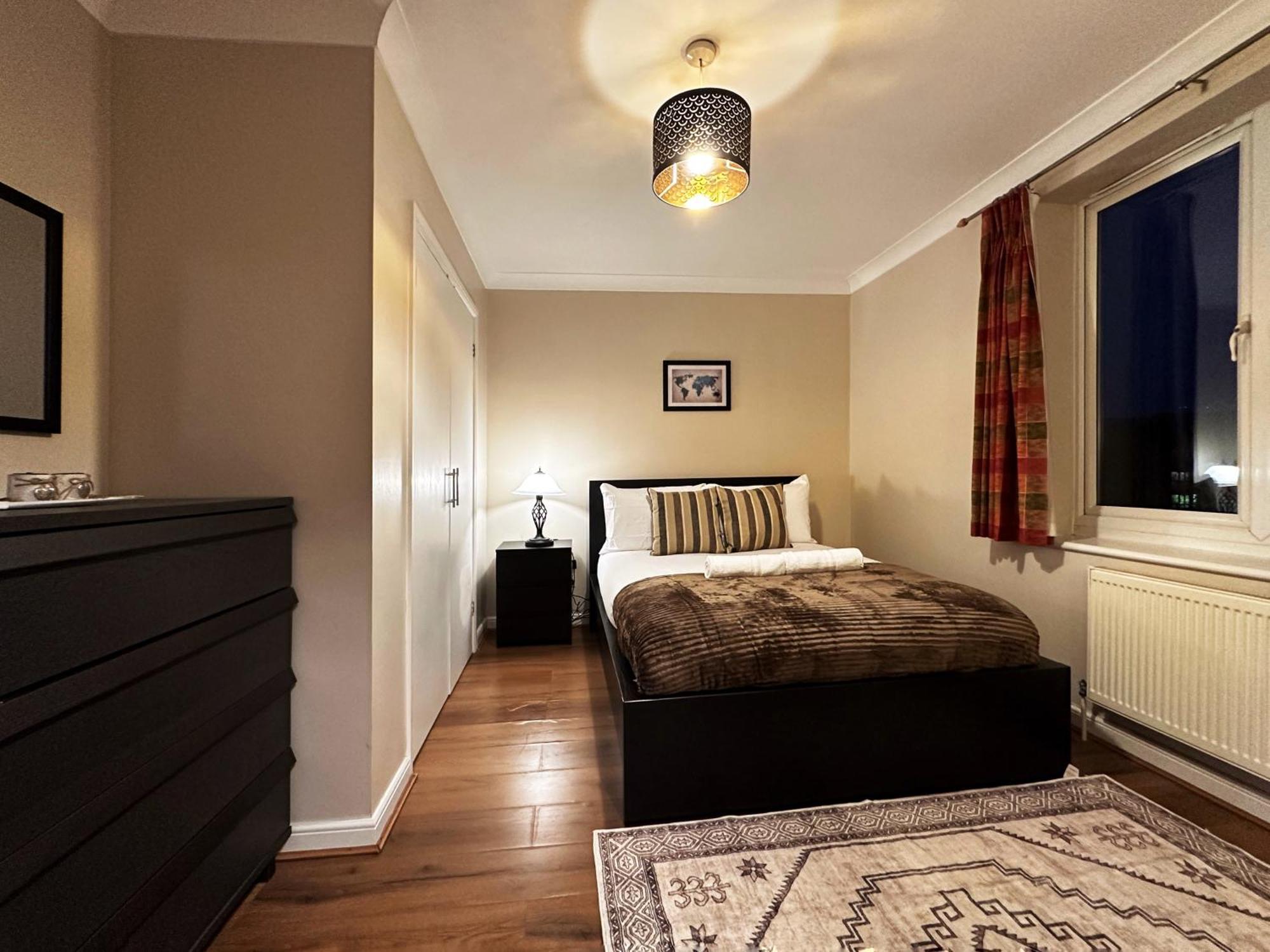 Apartament Betty's Place In Tower Hill - 2 Double Beds, Max 4 People, Great Location In *