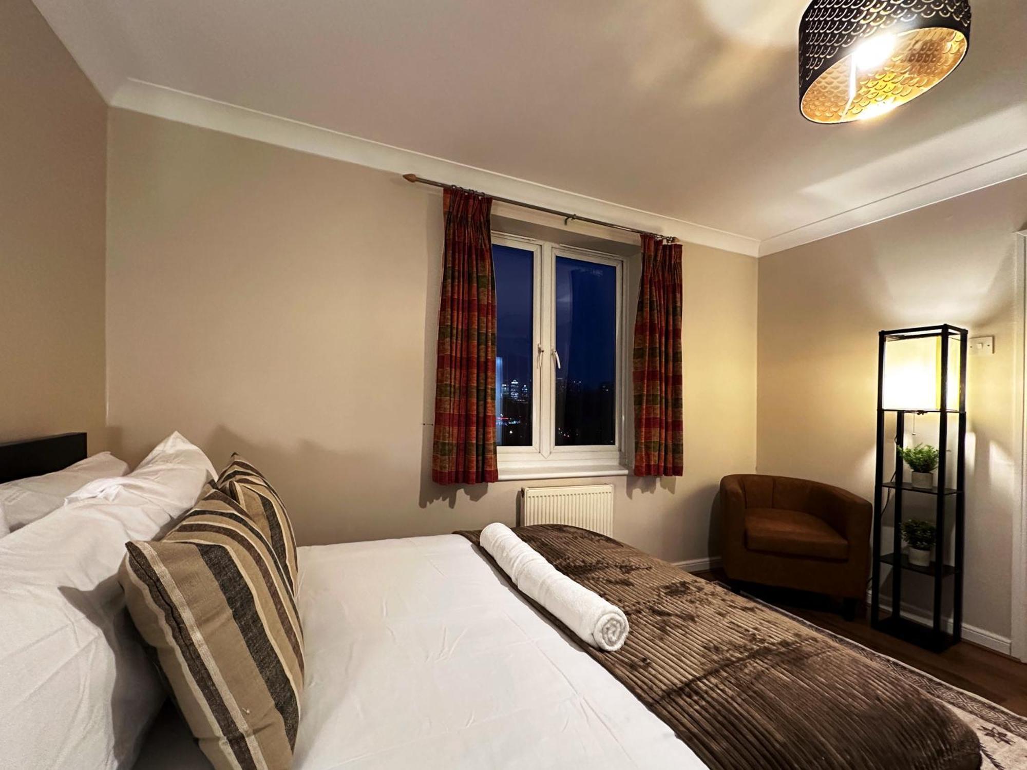 Betty's Place In Tower Hill - 2 Double Beds, Max 4 People, Great Location In Apartament *