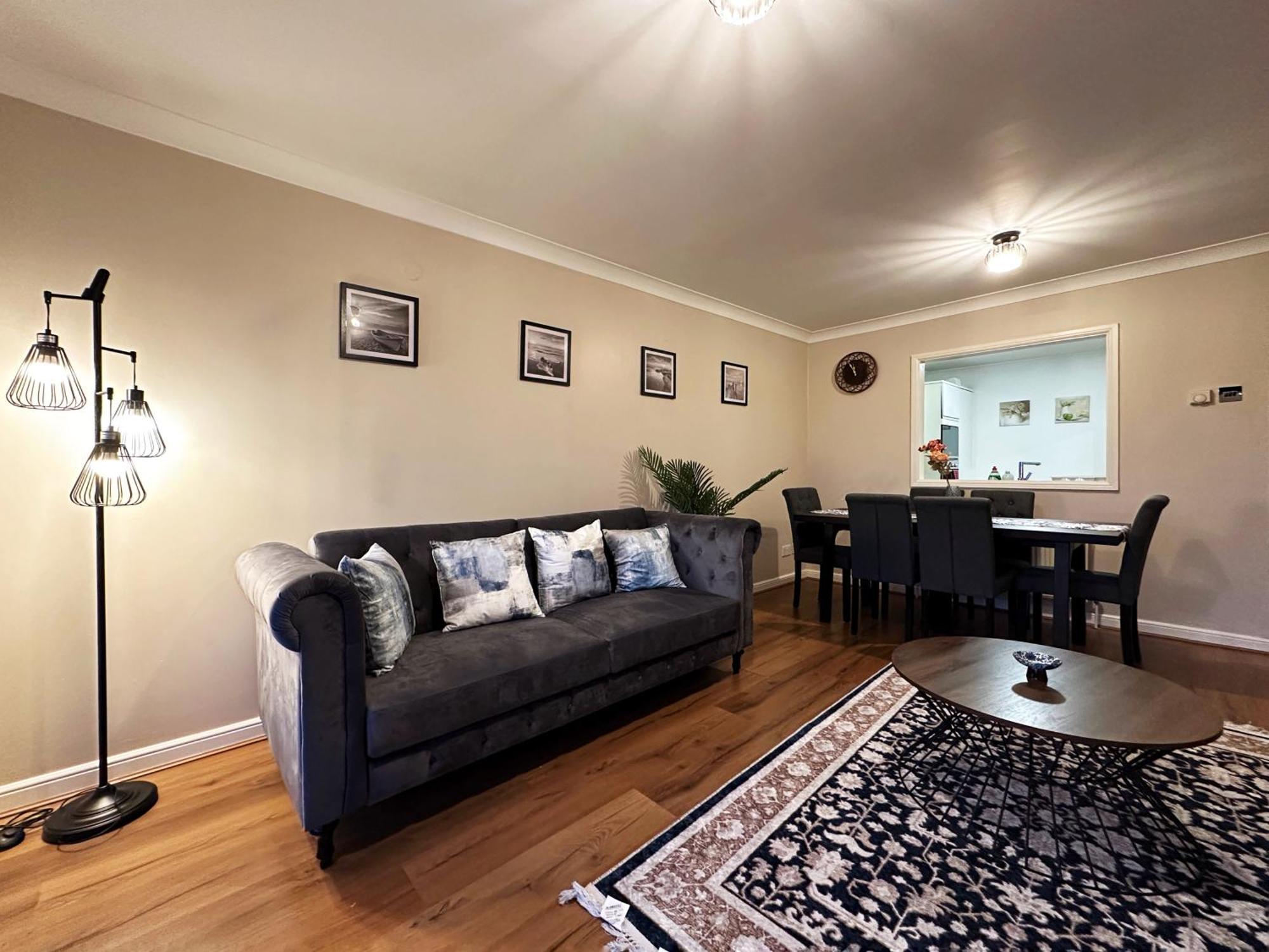 Betty's Place In Tower Hill - 2 Double Beds, Max 4 People, Great Location In * Londra