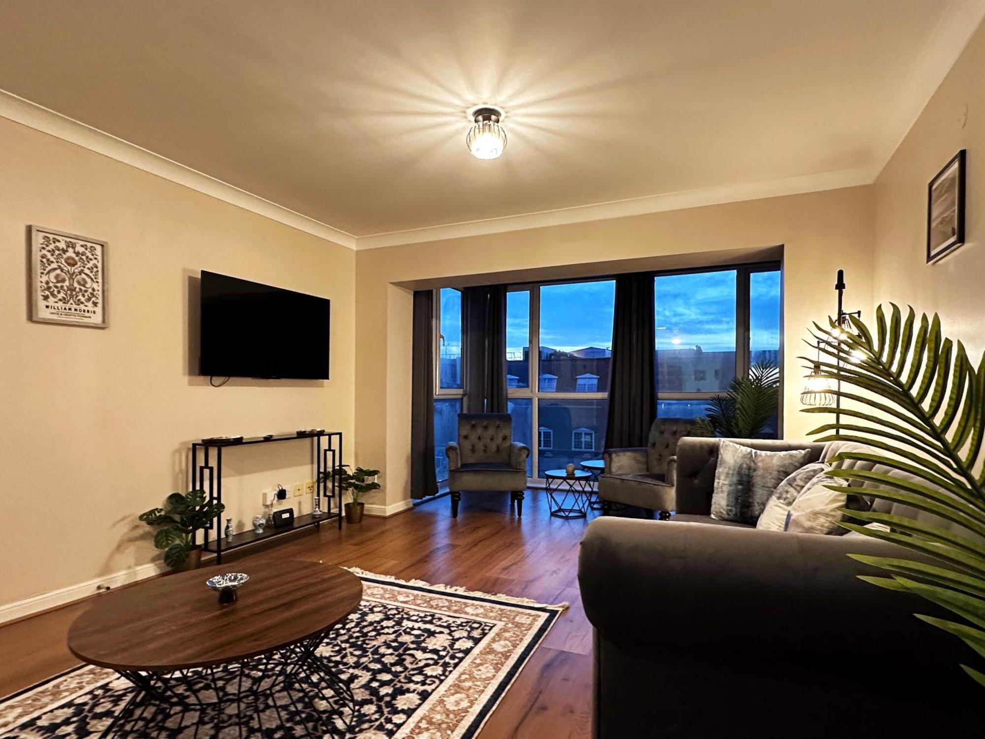 Apartament Betty's Place In Tower Hill - 2 Double Beds, Max 4 People, Great Location In *